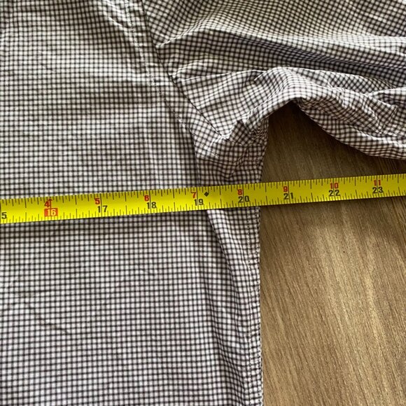 Hugo Boss Check Pattern Button-Down Dress Shirt - Picture 5 of 11